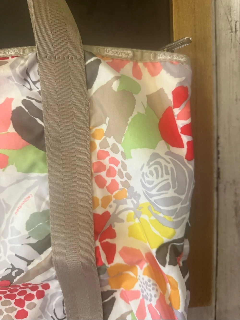 Lesportsac Floral Weekender Jive Carry On Tote Travel Bag